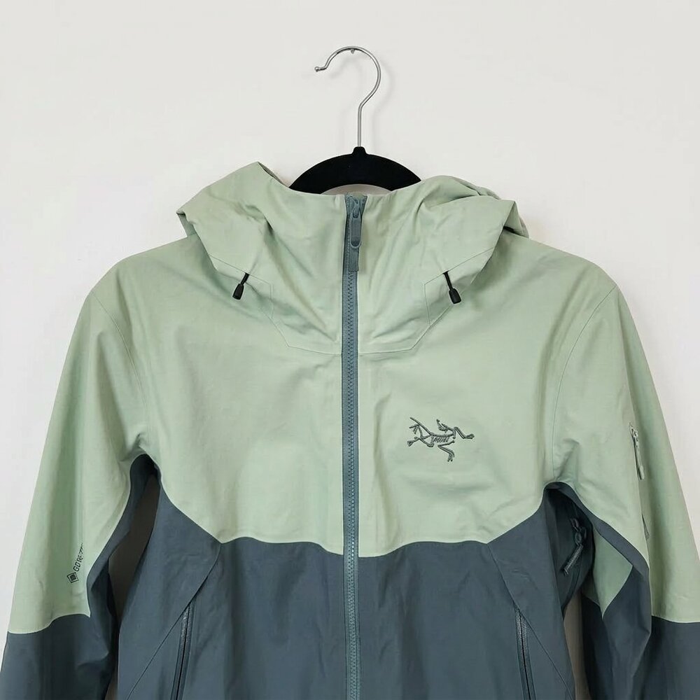 ARC'TERYX - Sentinel AR Jacket - Women's M - Picture 4 of 15